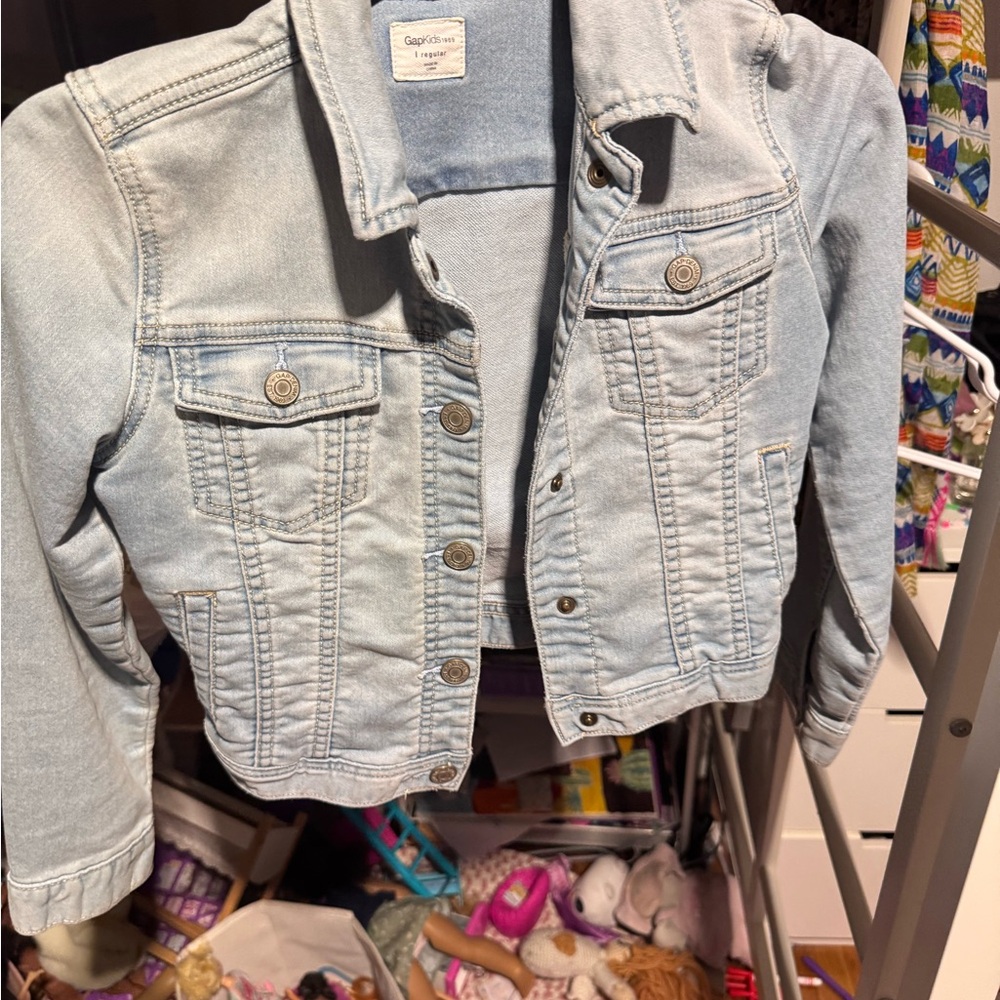 GAP Blue Jean Jacket Classic Design with Contrast Stitching